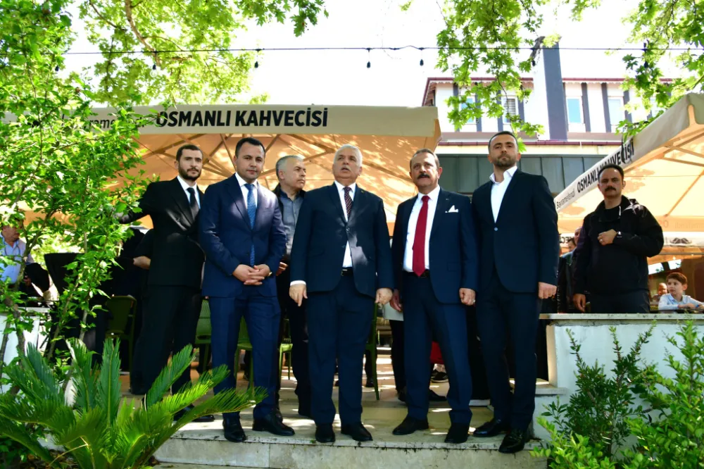 Vakfıkebir’de Bayramefendi Osmanlı Kahvecisi Vali Aziz Yıldırım’ın Katılımıyla Açıldı