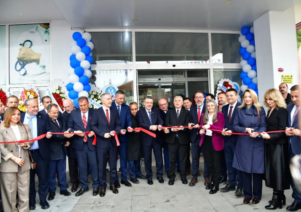 Trabzon Barosu’nun Yeni Hizmet Binası Vali Aziz Yıldırım’ın Katılımıyla Açıldı
