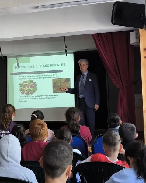 Maçka’da Toplum Sağlığı İçin Bilgilendirme ve Farkındalık Çalışmaları Sürüyor