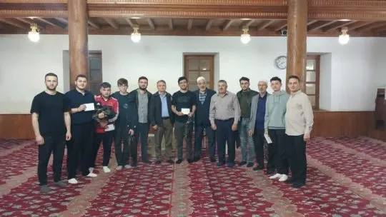 Fındıklı’da Yirmi Kısa Hadis Meali Ezberleme Yarışması Düzenlendi