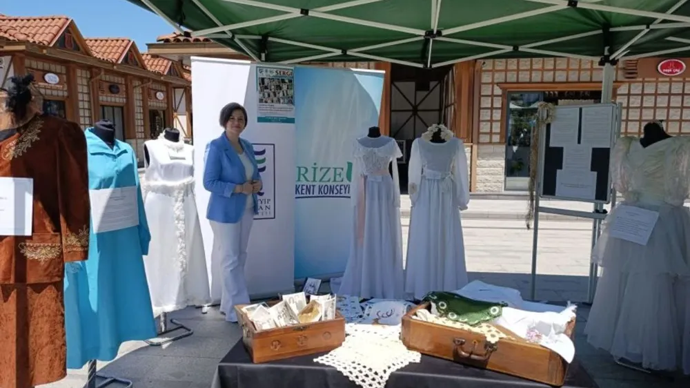 Rize’de tarihi gelinlikler sandıktan sergiye çıktı