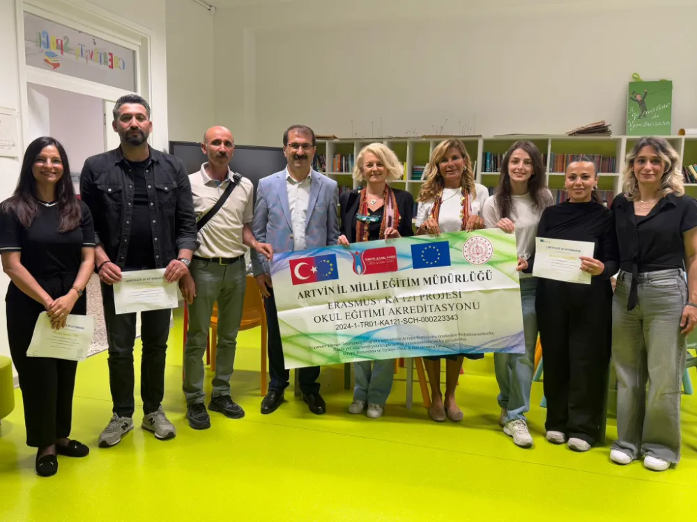  Artvinli Eğitimciler İtalya’daki Erasmus Faaliyetlerini Tamamladı