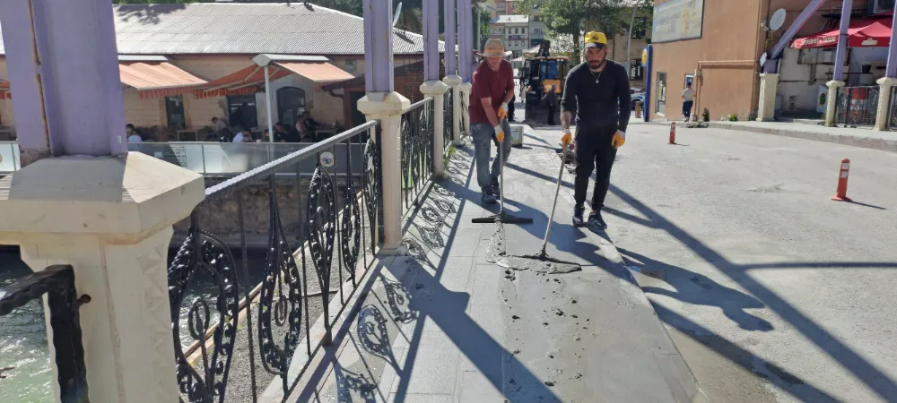 Bayburt Belediyesi Hafta Sonu Çalışmalarına Hız Kesmeden Devam Ediyor