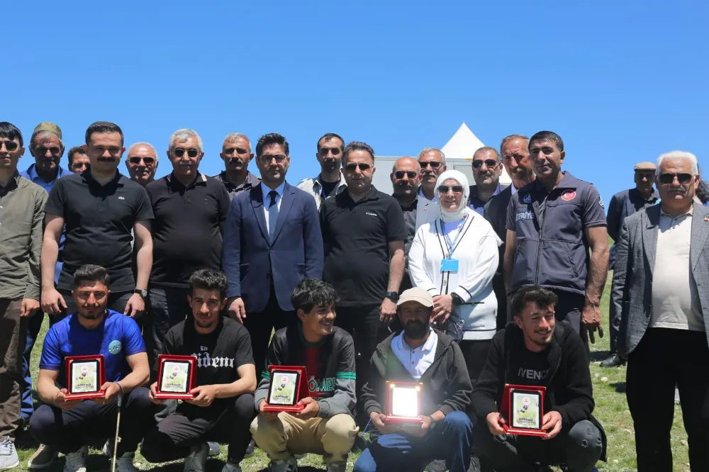 Karayazı Ters Lale Festivali Renkli Görüntülere Sahne Oldu