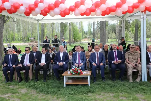 Bayburt Belediye Başkanı Mete Memiş, 4-6 Yaş Kur’an Kursları Yıl Sonu Şenliği’ne Katıldı