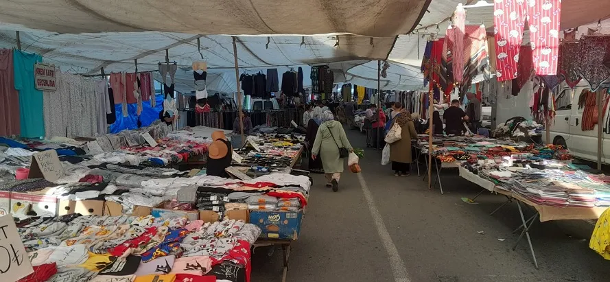 Rize’de Pazarcı Esnafı Çay Sezonunun İlk Haftasında Zor Günler Geçiriyor