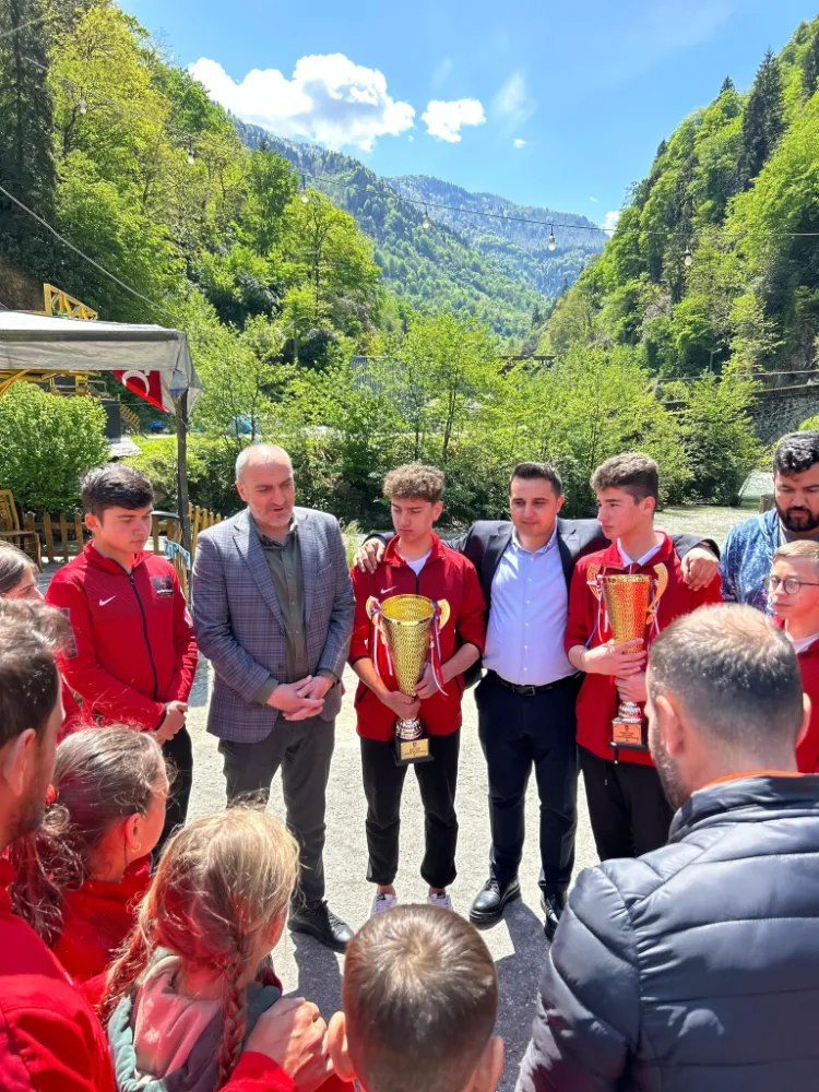 Çamlıhemşin’de Başarılı Sporcular Onuruna Kahvaltı Etkinliği