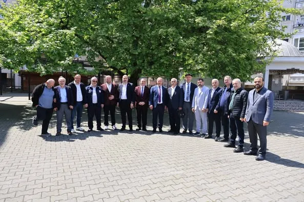 Arhavi’de Hac Kafilesi Dualarla Uğurlandı