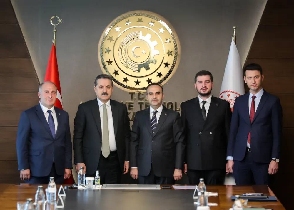 Arhavi Belediye Başkanı’ndan Ankara’da İlçe Adına Önemli Temaslar