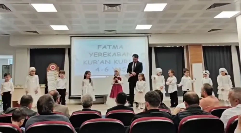 Fatma Yerekaban 4-6 Yaş Kur’an Kursu’nda Miniklere Mezuniyet Coşkusu