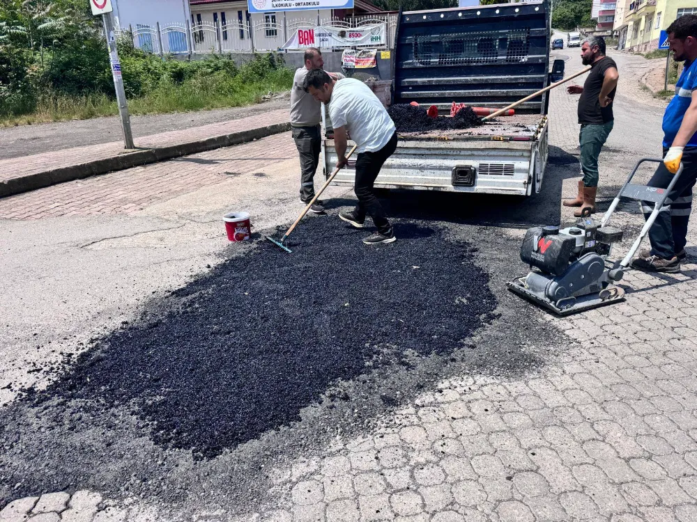 Beşikdüzü Belediyesi’nden Yol ve Altyapı Atağı