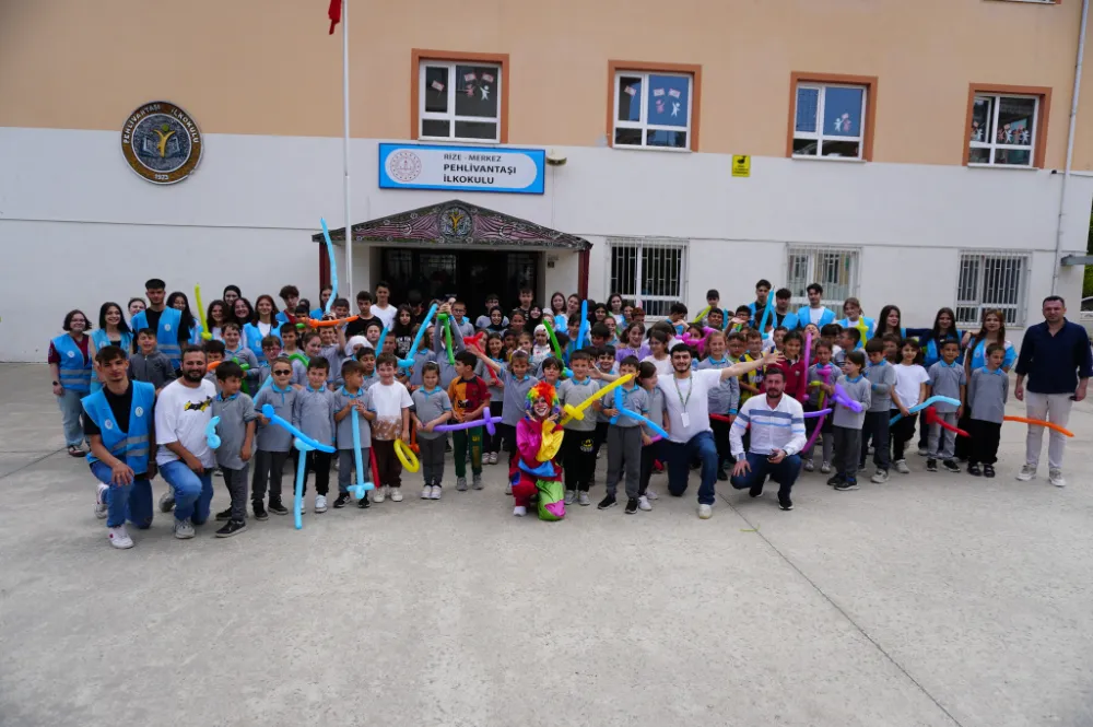 Rize Belediyesi’nden Pehlivantaşı İlkokulu’nda Minik Yürekler Kocaman Gülüşler Etkinliği