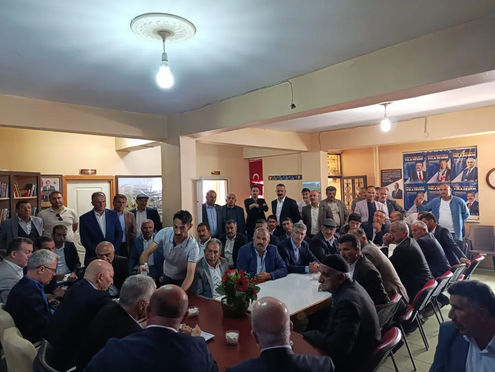 Erzurum Belediyesi muhtarlarla bir araya gelerek bölgesel ihtiyaçları konuştu