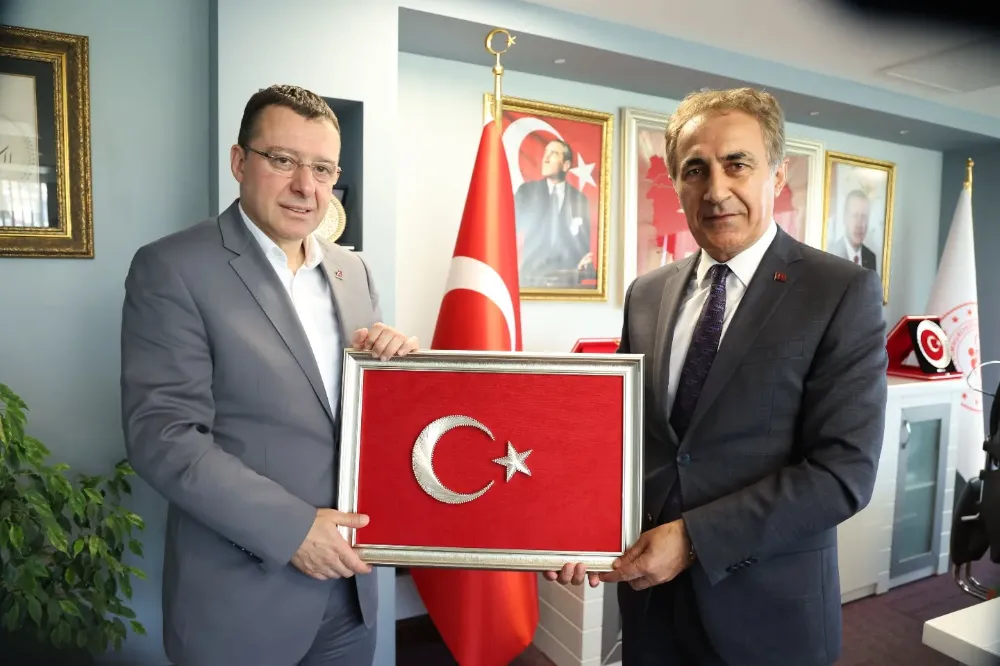 Dr. Hakan Usta’dan Trabzon Gençlik ve Spor İl Müdürlüğü’ne Veda Ziyareti