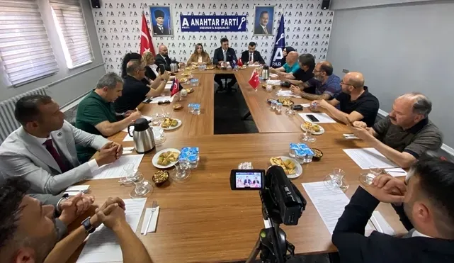 Anahtar Parti Erzurum Teşkilatı “Halka Hizmette Yeni Bir Sayfa” Açıyor