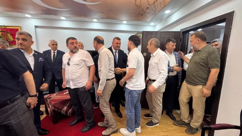 MHP Trabzon İl Başkanlığı’nda Bayramlaşma Programı Gerçekleştirildi