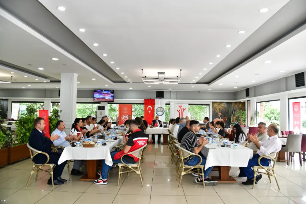 Trabzon’da Okul Destek Projesi Kapsamında Gençlere Moral Buluşması