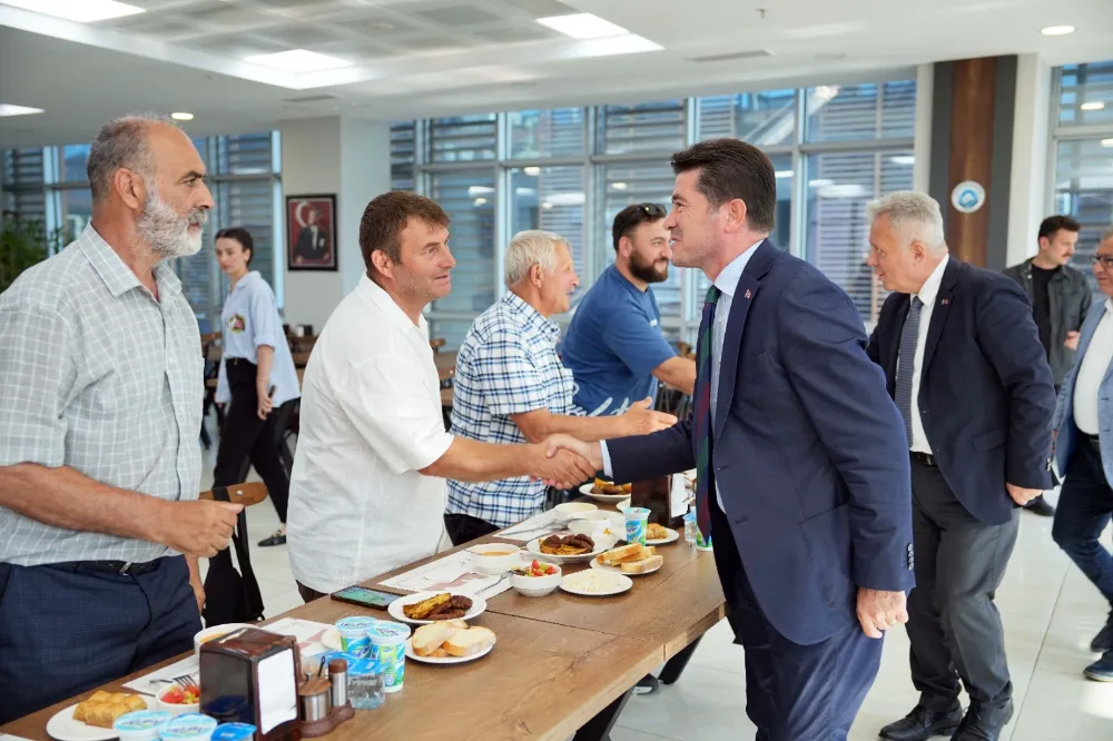 BAŞKAN KAYA, AZERBAYCAN’DAN GELEN ŞEHİT AİLELERİNİ AĞIRLADI