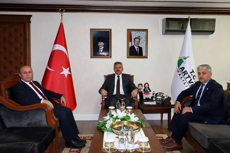 Vali Ergün, MSB Yetkilisi ve İş İnsanı ile Bir Araya Geldi