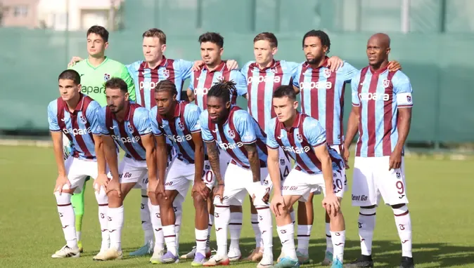 Trabzonspor, Erzurum kampını 4 maçla tamamladı, taraftarlarıyla buluştu