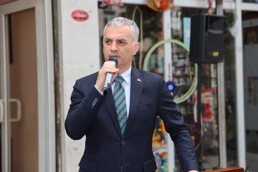 Yomra’da Muhtarlar İrtibat Bürosu Hizmete Açıldı