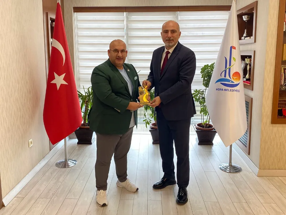 Dr. Utku Cihan: “Yılın Başarılı İlçe Belediye Başkanı Ödülünü Aldık”