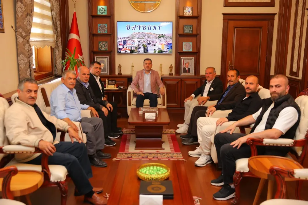 Bayburt Valisi Eldivan, Alapelit Heyetini ve İşletme Sahibini Ağırladı