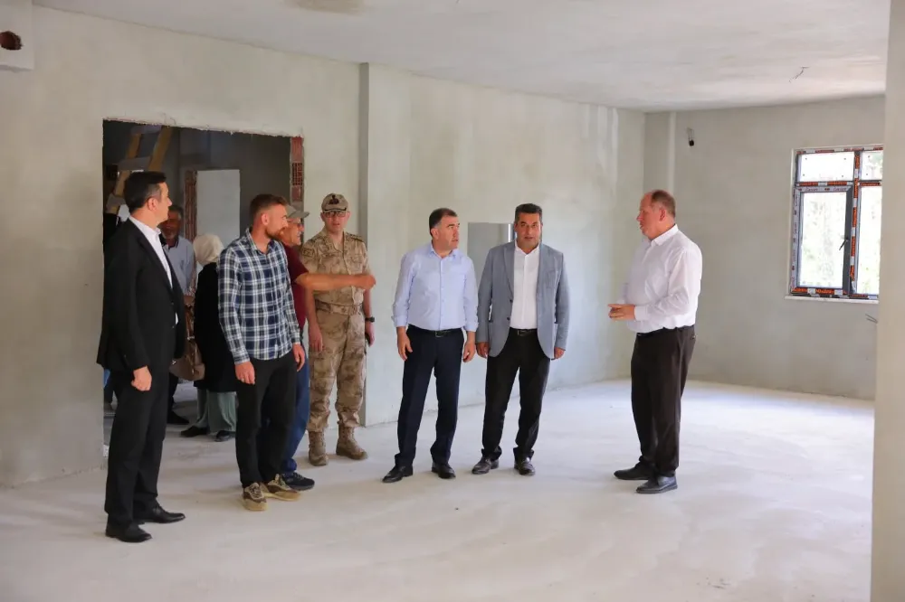 Bayburt Valisi Eldivan, Aşağıçımağıl Köyü’nde Halkla Buluştu ve İhtiyaçları Dinledi