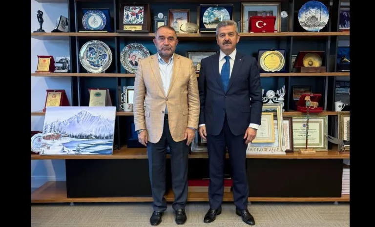 Artvin Valisi Dr. Turan Ergün, Cumhurbaşkanı Başdanışmanı Dr. İsrafil Kışla’yı Ziyaret Etti