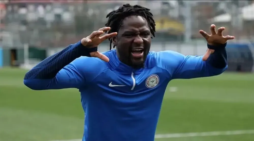 Çaykur Rizespor’un Eski Yıldızı Akintola, Hull City’ye İmza Attı