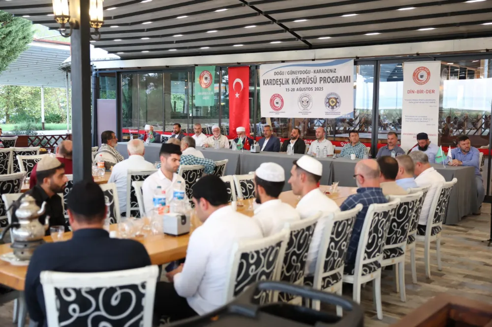 Rize’de 18. “Kardeşlik Köprüsü” Programı Yoğun Katılımla Gerçekleştirildi