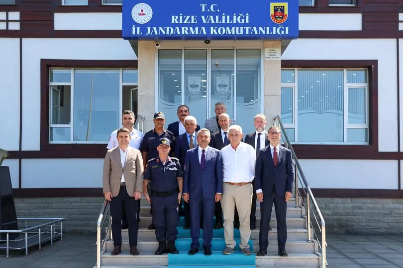 Rize Valisi İhsan Selim Baydaş, Jandarma Asayiş Vakfı İl Temsilciliği Toplantısına Başkanlık Etti