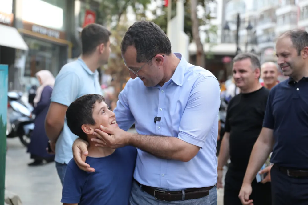 Akçaabat Belediye Başkanı Osman Nuri Ekim, Esnaf ve Halkla Buluştu