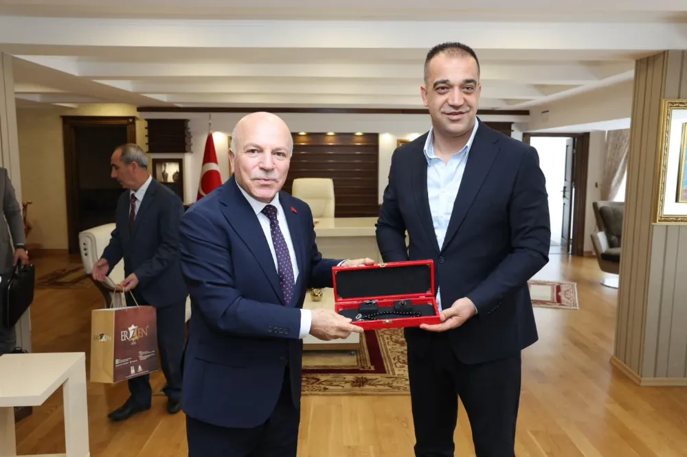 MHP Heyeti, Erzurum Büyükşehir Belediye Başkanı Mehmet Sekmen