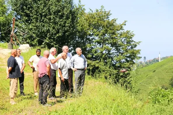 Rize Belediye Başkanı Rahmi Metin Mahalle Ziyaretlerinde Vatandaşın Taleplerini Dinliyor