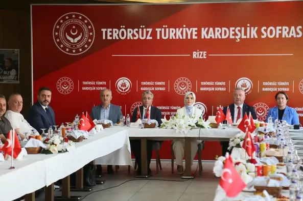 Rize’de “Terörsüz Türkiye Kardeşlik Sofrası” Programı Düzenlendi