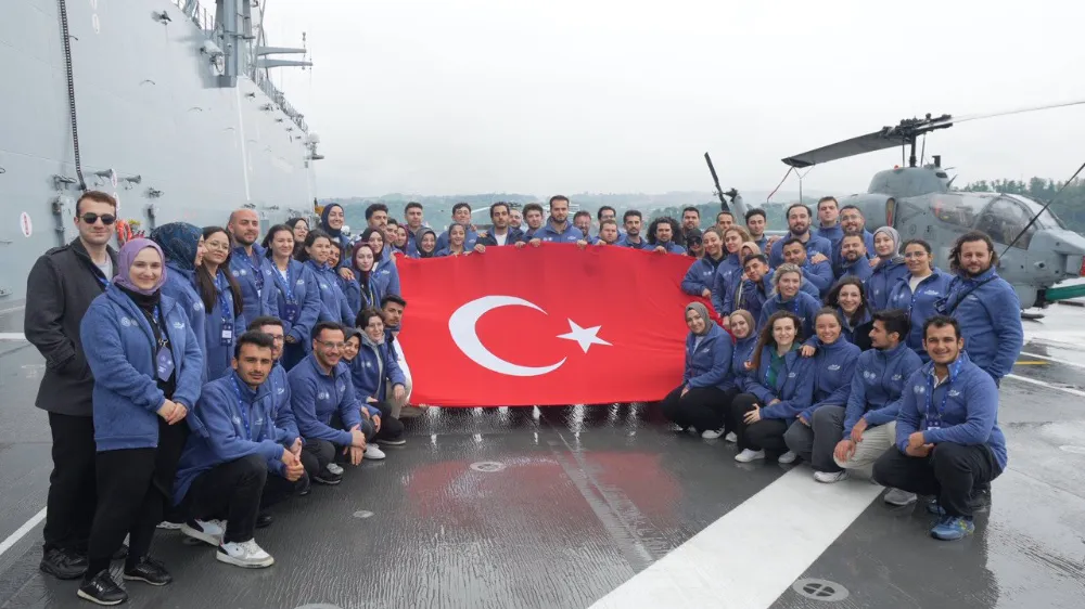 TCG Anadolu, Gençlerle Birlikte Zafer Haftası