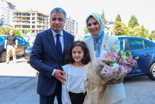Aile ve Sosyal Hizmetler Bakanı Mahinur Özdemir Göktaş, Rize Valiliğini Ziyaret Etti