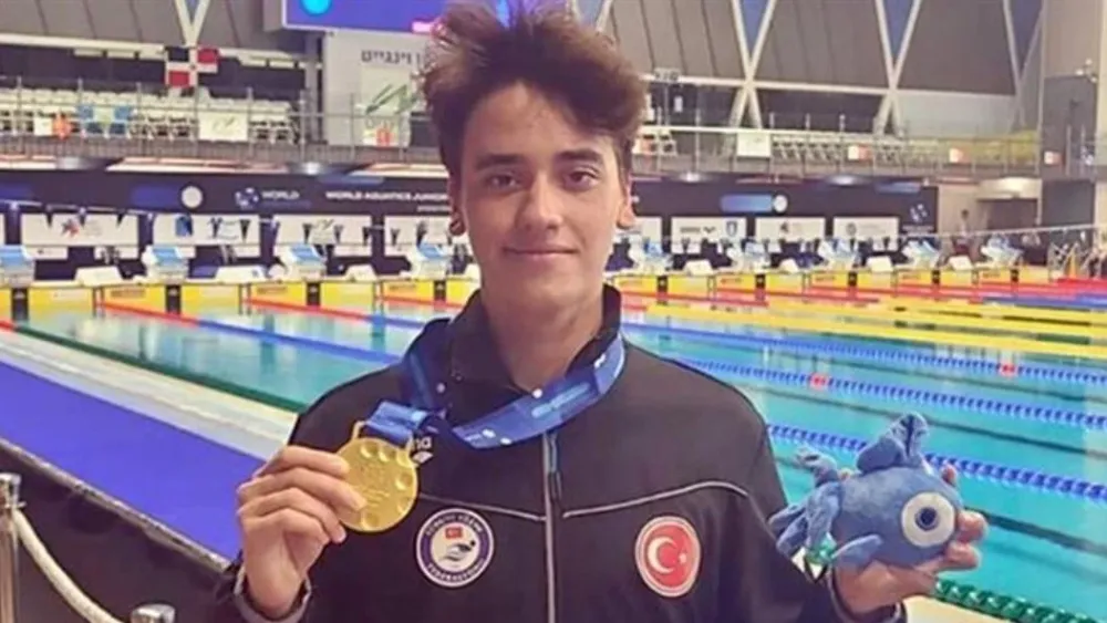 Kuzey Tunçelli Dünya Şampiyonu: Paris 2024’te Finale Yükselen İlk Türk Yüzücü