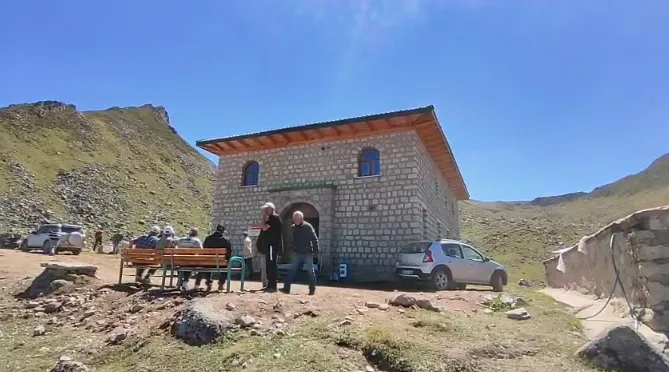 Türkiye’nin En Yüksek Yayla Camisi Çamlıhemşin’de Açıldı