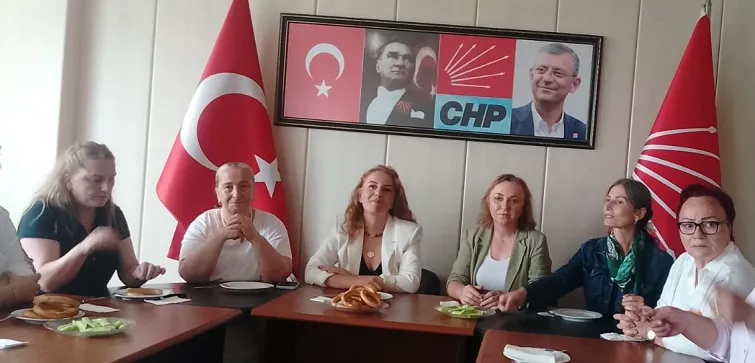 Rizeli Demokrat Kadınlar Platformu’ndan CHP Rize İl Kadın Kolları’na Ziyaret