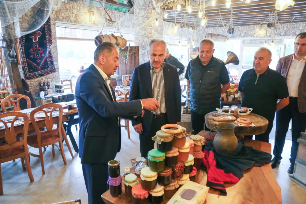 Rize Belediye Başkanı Rahmi Metin, Bağdatlı Mahallesi’ni Ziyaret Etti