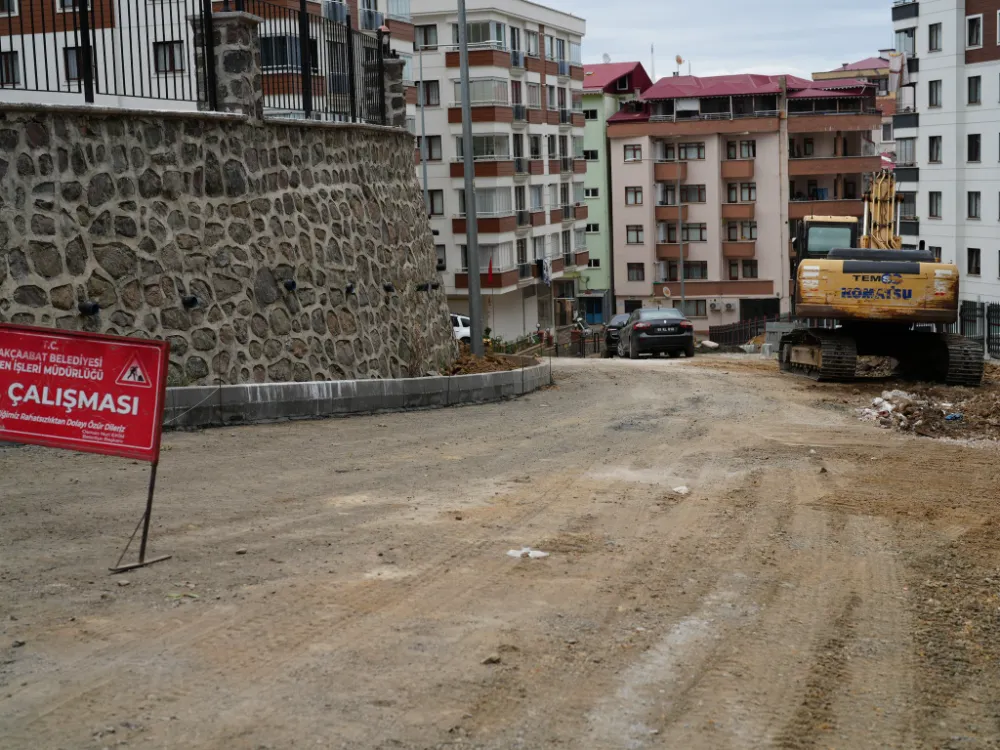 Akçaabat Belediyesi’nden Nefsipulathane Mahallesi’nde Kaldırım Çalışması