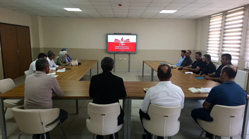 Bayburt’ta Yeni Eğitim Dönemi Öncesi Okul Müdürleriyle Toplantı Gerçekleştirildi