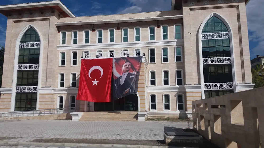 Ardanuç Kaymakamı Alparslan Sözen’den 30 Ağustos Zafer Bayramı Mesajı