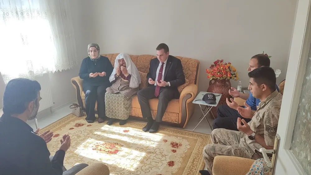 Pazaryolu Kaymakamlığı’ndan Şehit Ailelerine Anlamlı Ziyaret