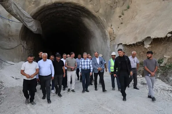 Artvin Valisi Turan Ergün, Ardanuç’taki Olur Tüneli Çalışmalarını İnceledi