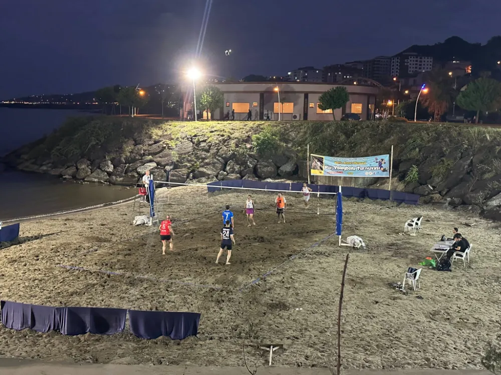 Of’ta Plaj Voleybolu Heyecanı Sona Erdi