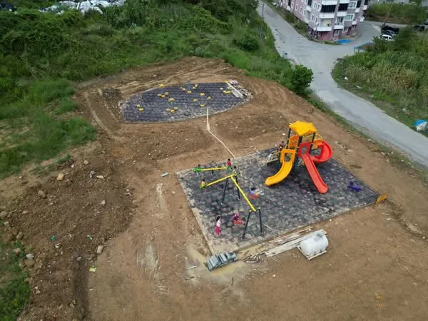 Arsin Belediyesi Fen İşleri Müdürlüğü Çalışmalarını Ara Vermeden Sürdürüyor