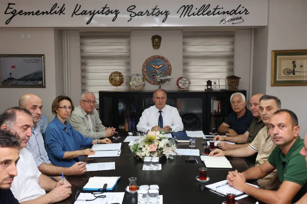 Arhavi Belediyesinden Proje ve Hizmetlerin Değerlendirilmesi İçin Toplantı Düzenlendi